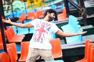 Love Cheyyala Vadda Movie Photos